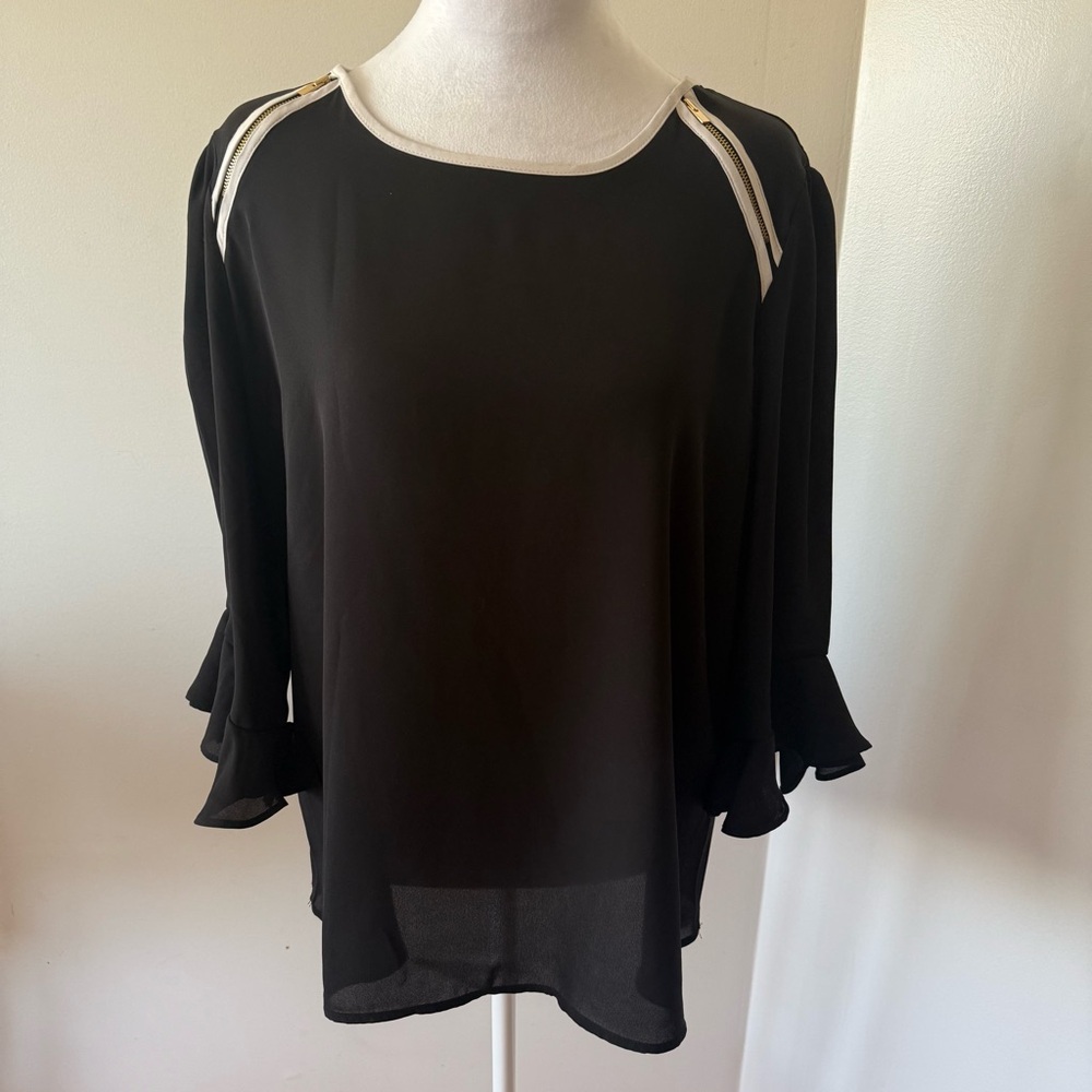 NEW New York & Company Black Bell Sleeve Ruffle Blouse Top Size M - Picture 10 of 11